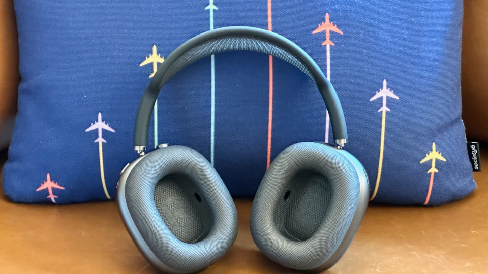 noise-canceling headphones for travelers headphones for 2025